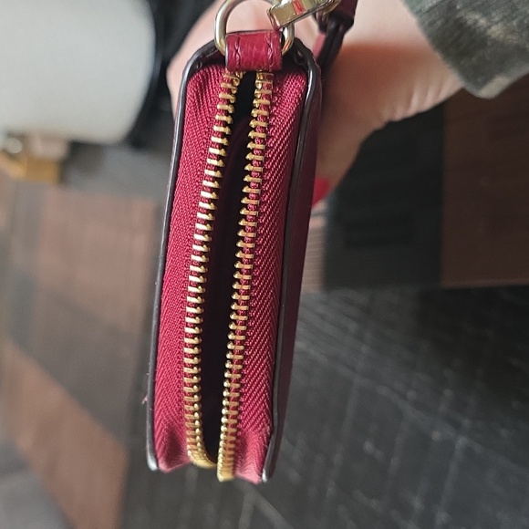 Michael Kors Red Jet Set Travel Wallet - Picture 5 of 15